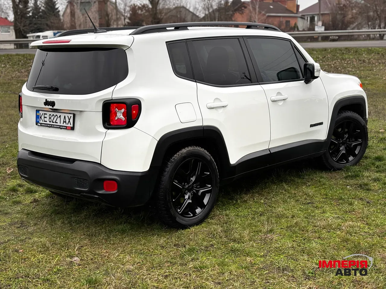 Jeep Renegade - фото 4