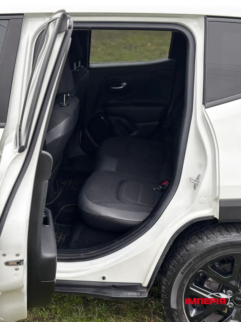 Jeep Renegade - фото 6