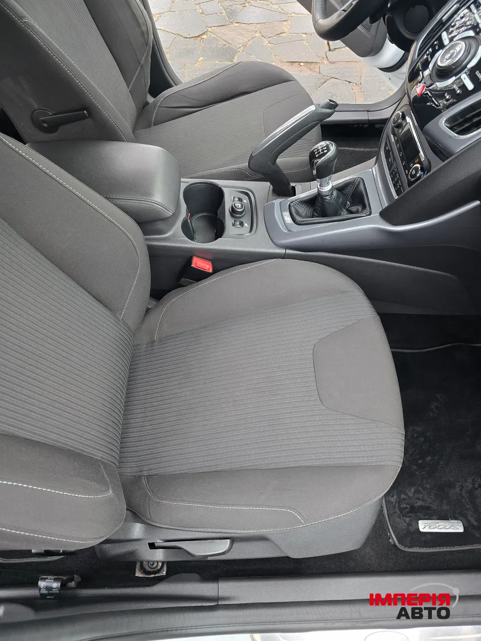 Ford Focus - фото 9