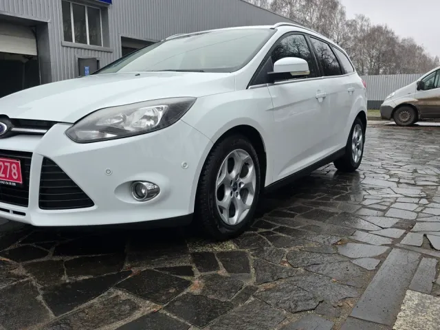 Ford Focus - фото 2