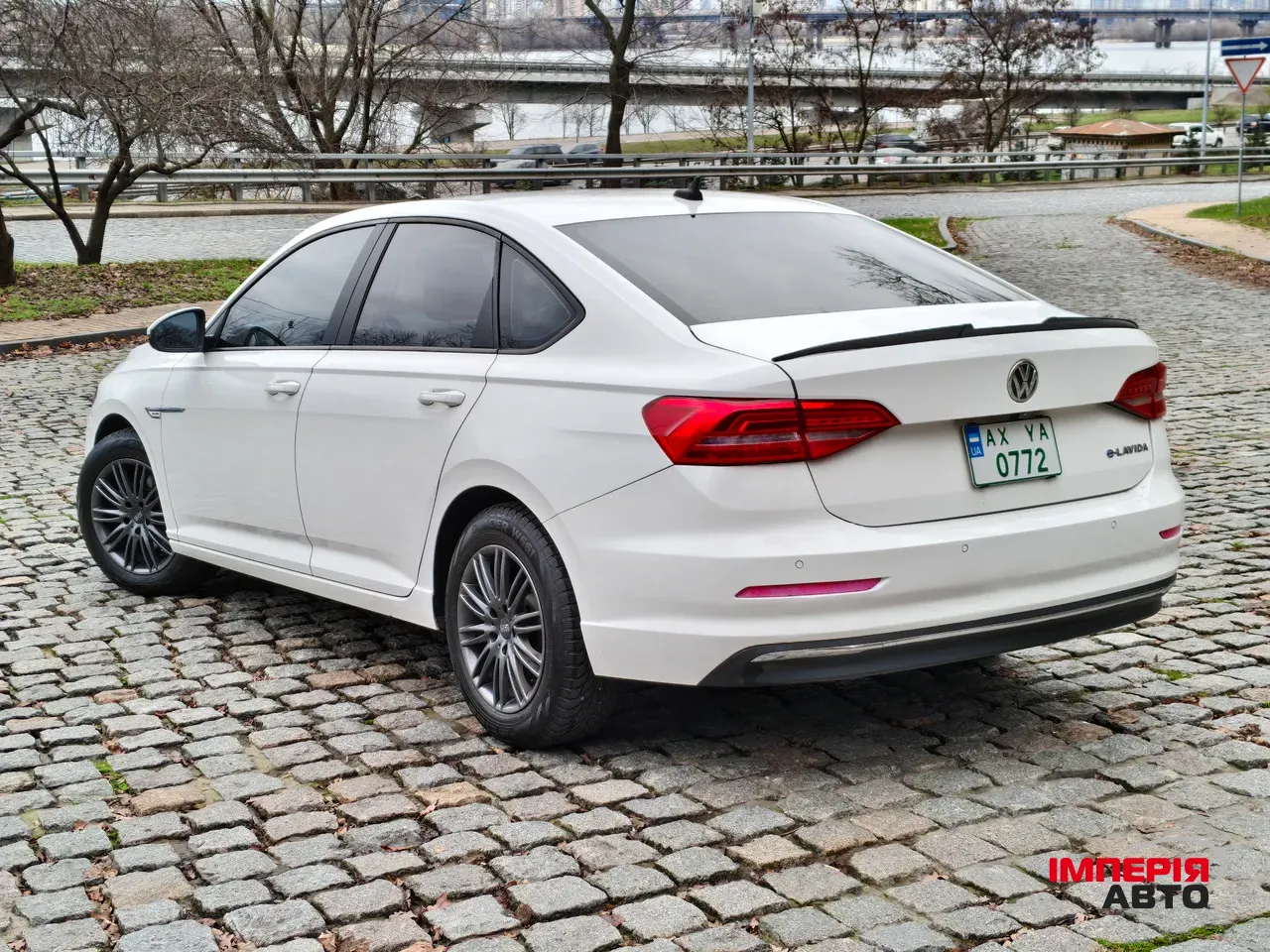 Volkswagen Lavida - фото 7