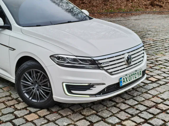 Volkswagen Lavida - фото 5