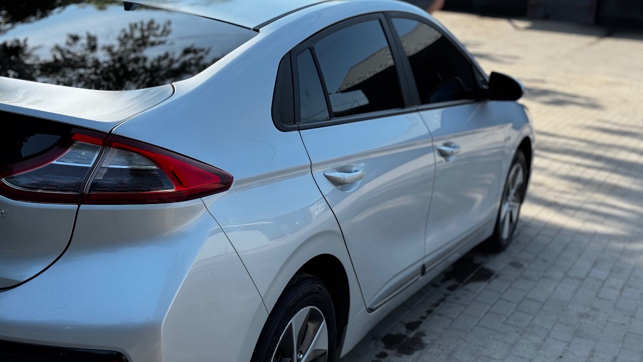 Hyundai IONIQ - фото 2