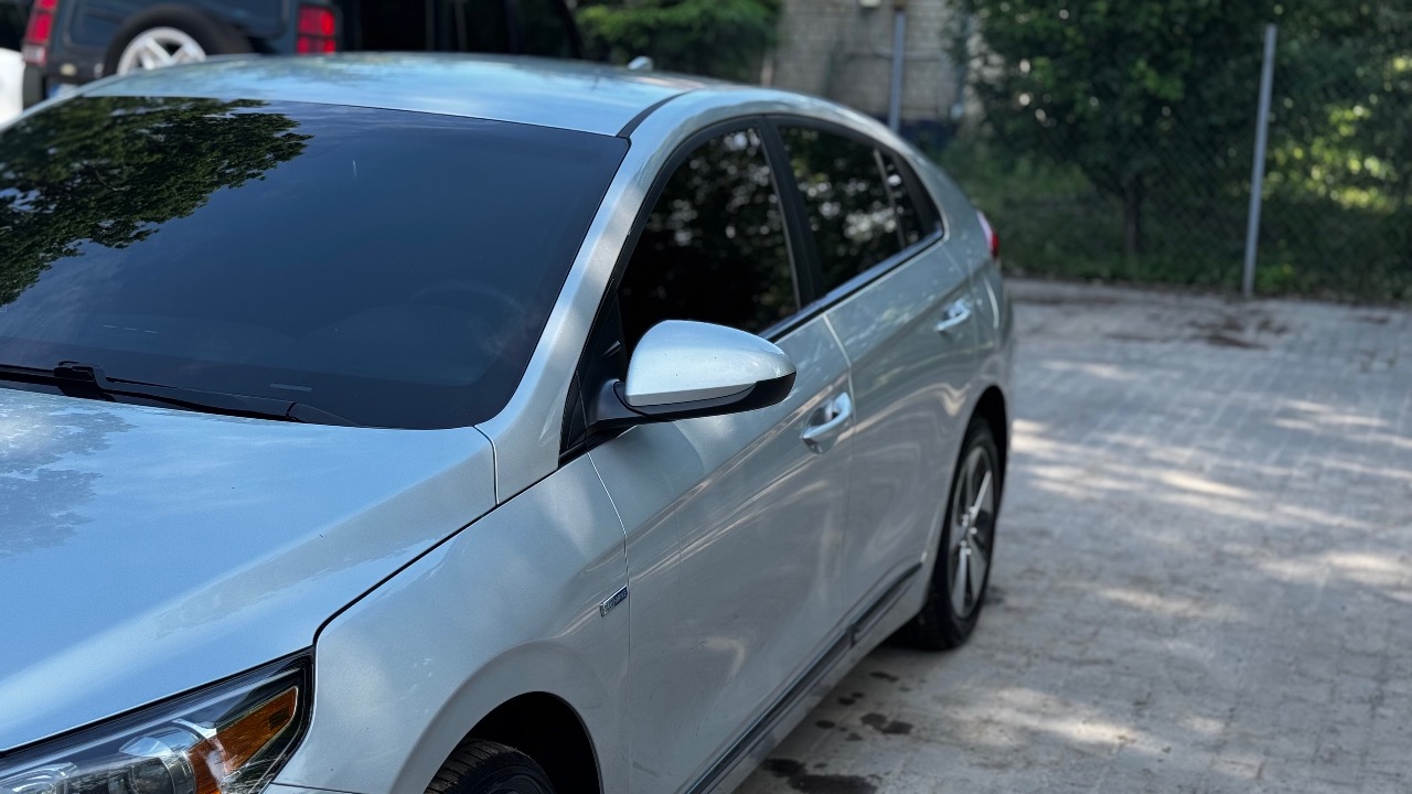 Hyundai IONIQ - фото 10