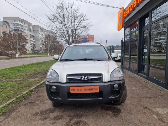 Hyundai Tucson - фото 2