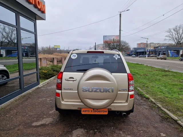 Suzuki Grand Vitara - фото 4