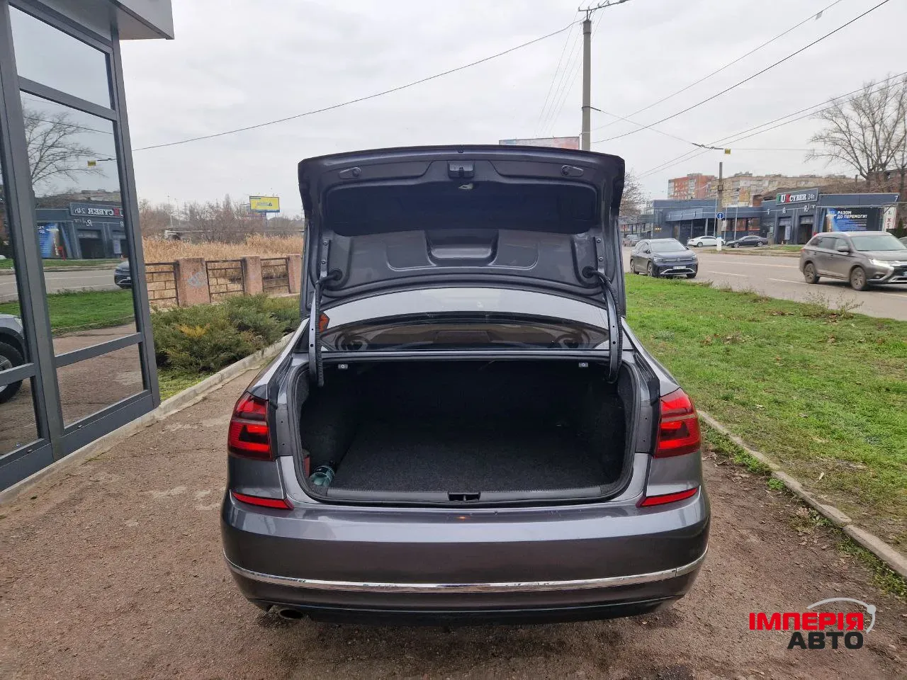 Volkswagen Passat - фото 6