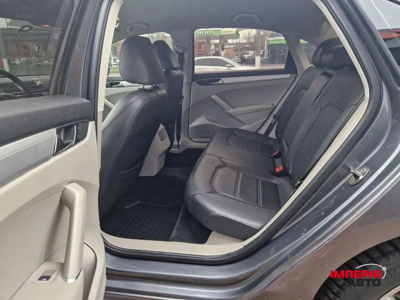 Volkswagen Passat - фото 8