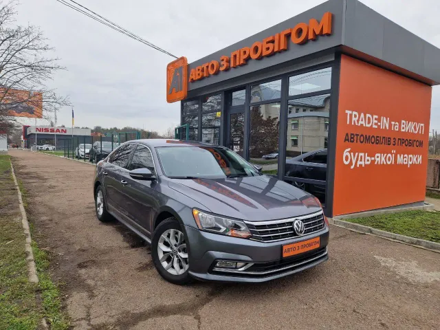 Volkswagen Passat - фото 1