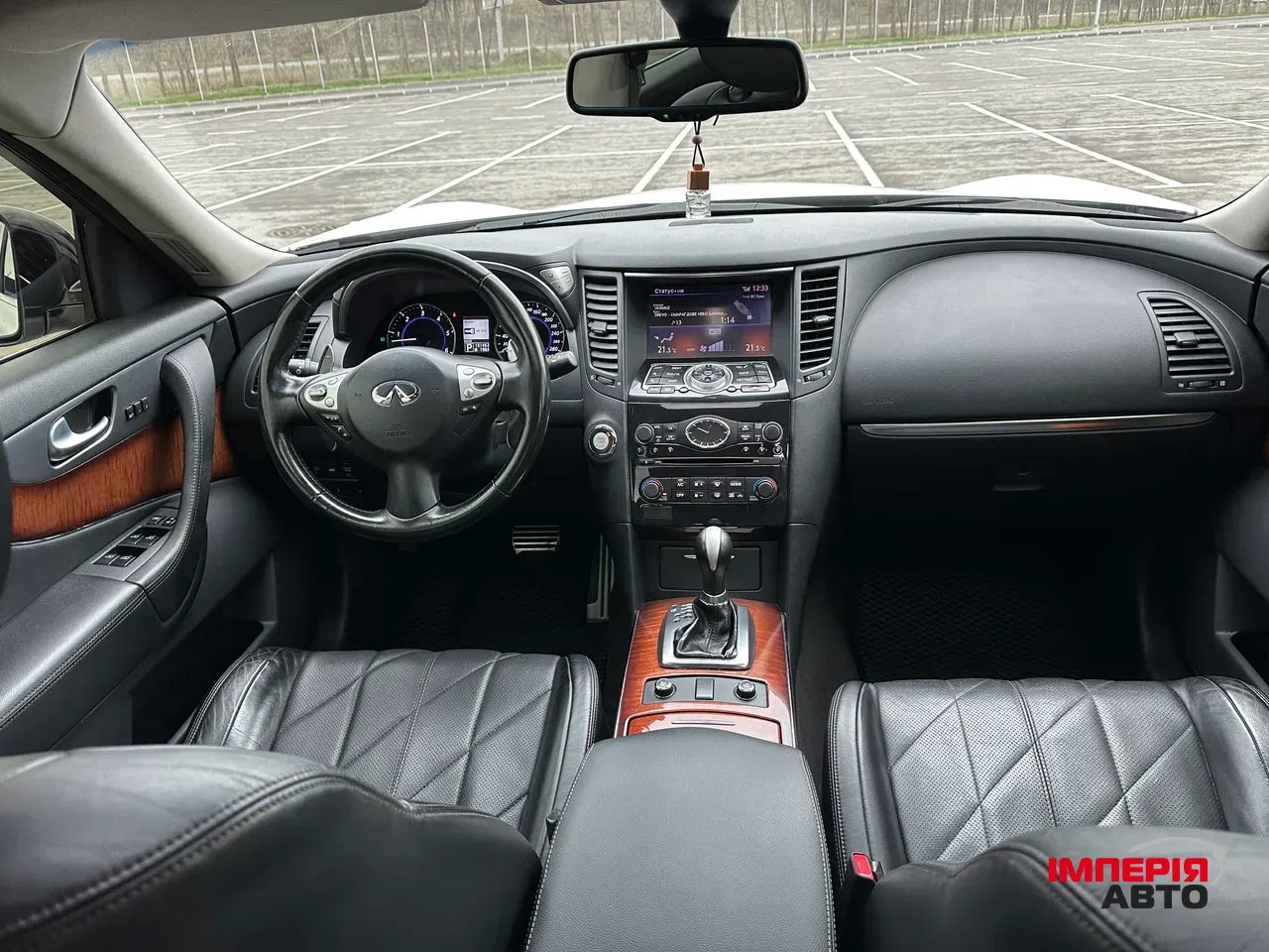 Infiniti FX - фото 9