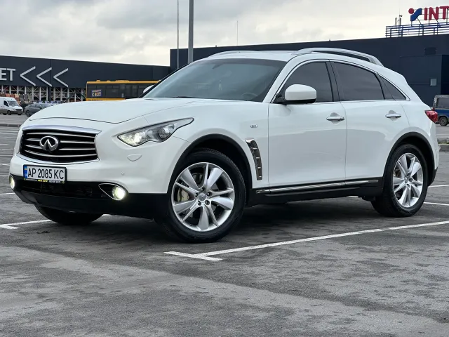 Infiniti FX - фото 2