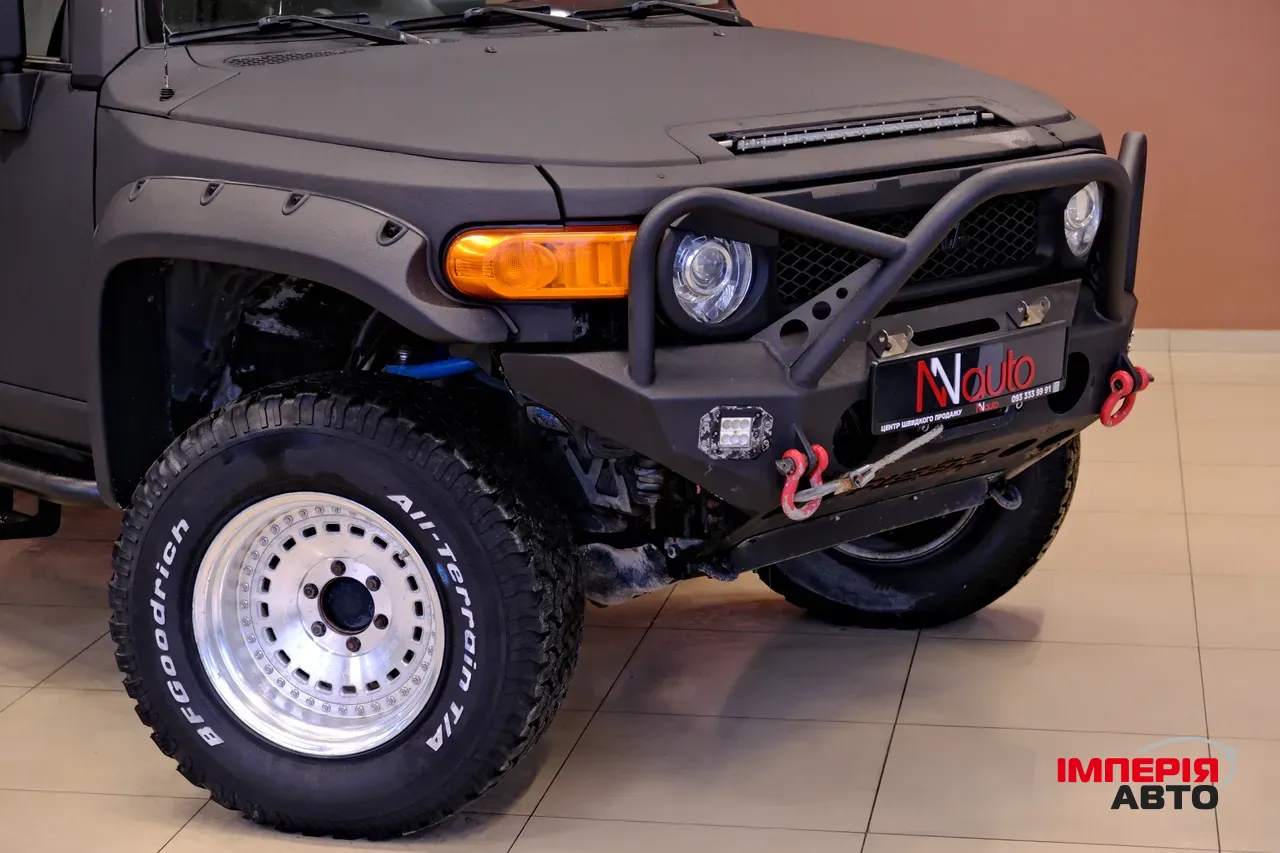 Toyota FJ Cruiser - фото 3