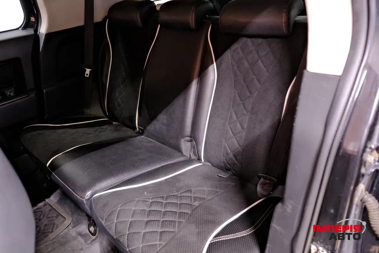 Toyota FJ Cruiser - фото 9