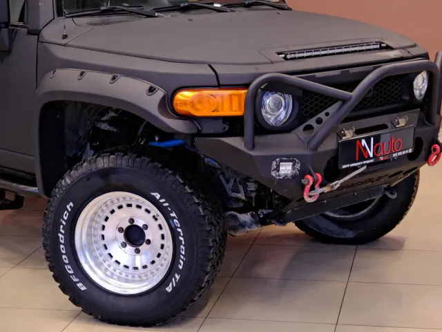 Toyota FJ Cruiser - фото 3