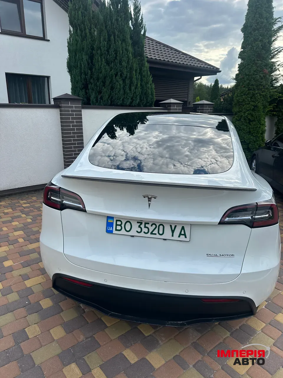 Tesla Model Y - фото 8