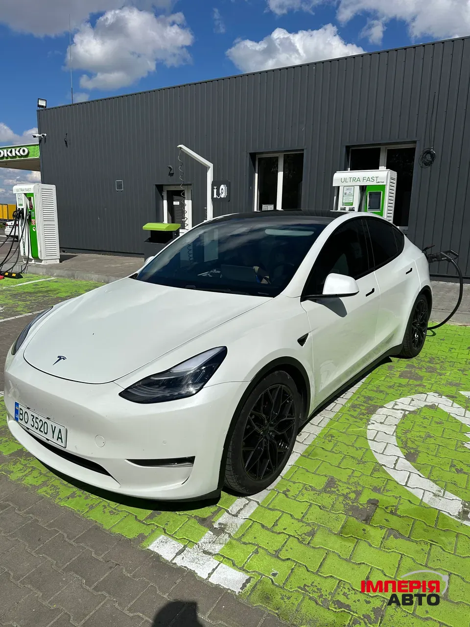 Tesla Model Y - фото 9