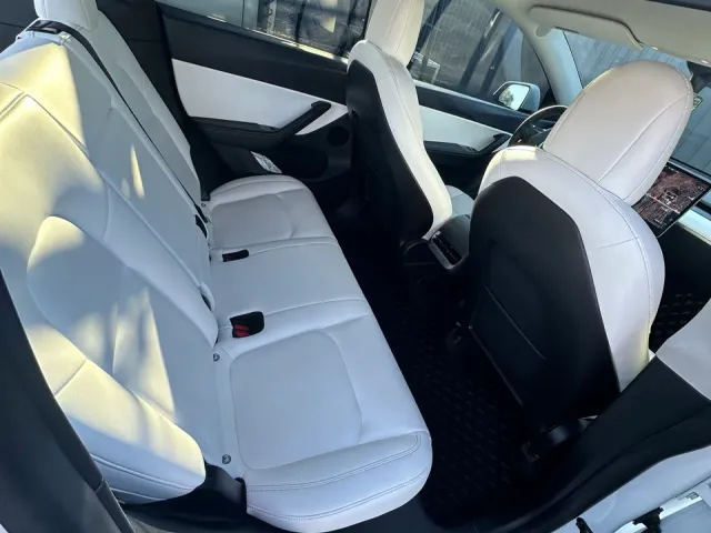 Tesla Model Y - фото 5