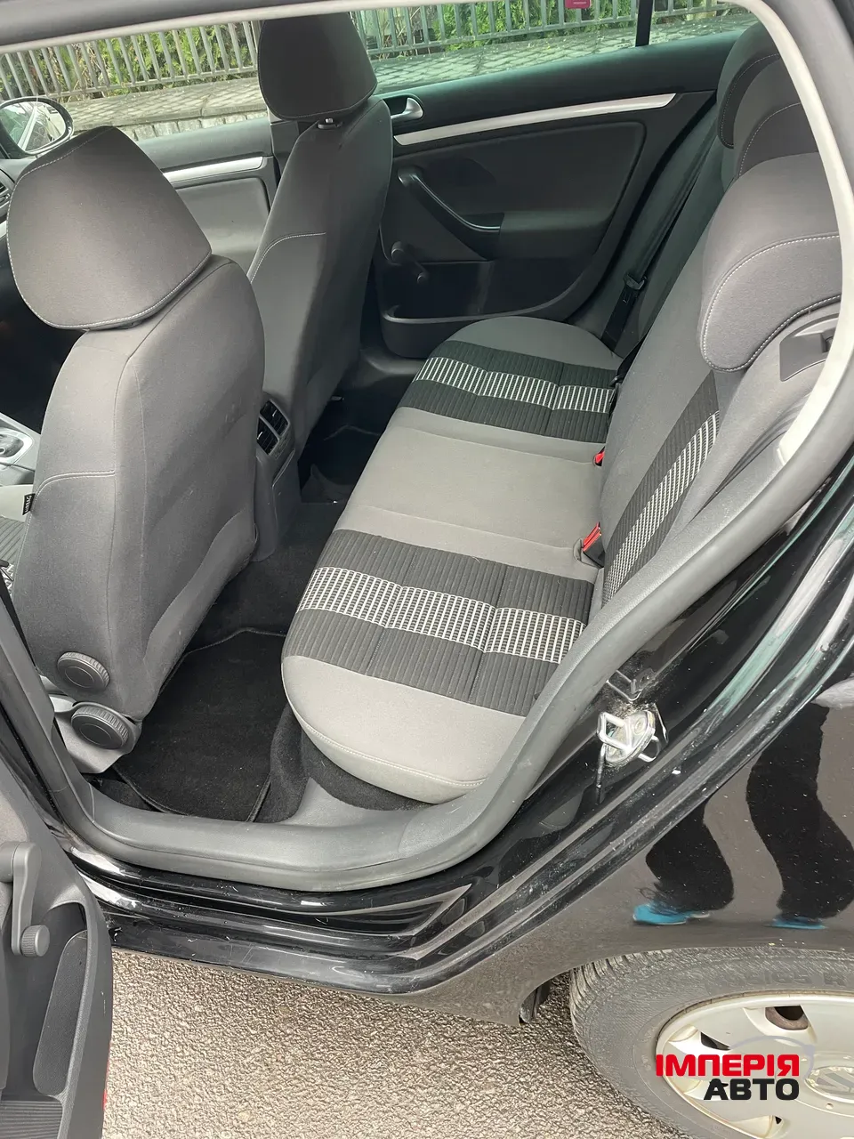 Volkswagen Golf - фото 11