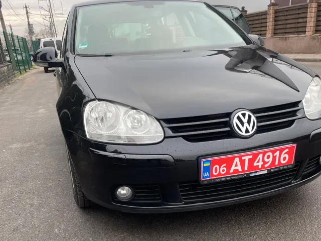 Volkswagen Golf - фото 1