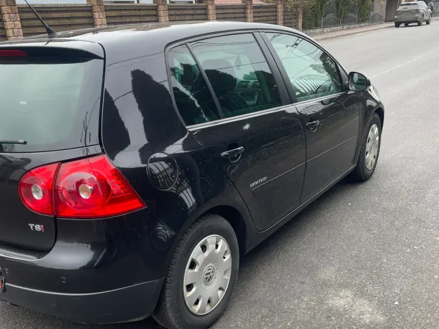 Volkswagen Golf - фото 3