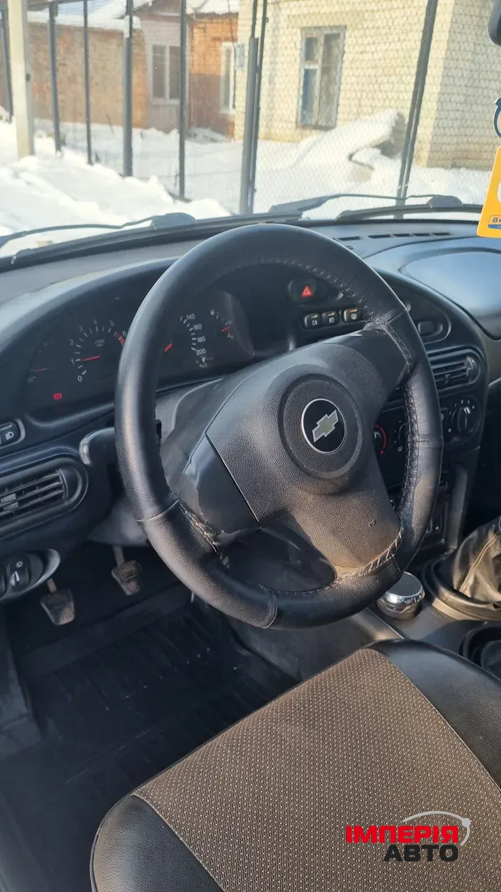 Chevrolet Niva - фото 5