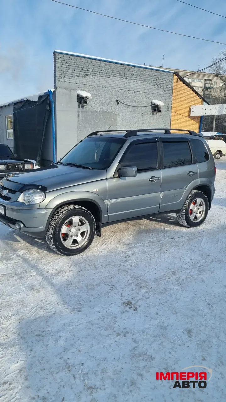 Chevrolet Niva - фото 1