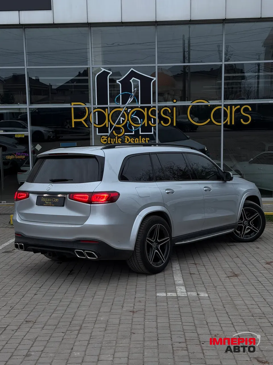 Mercedes-Benz GLS - фото 7