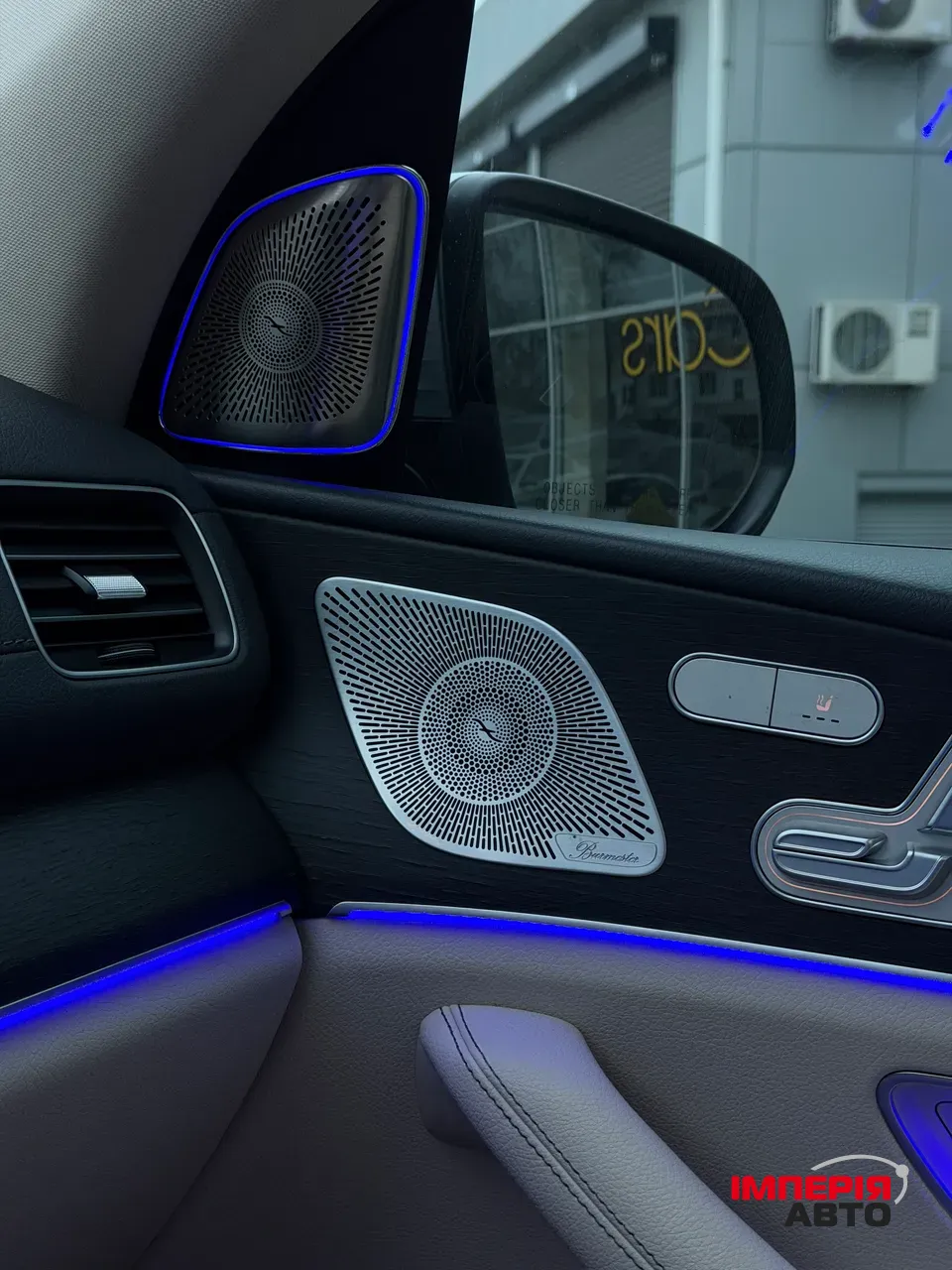 Mercedes-Benz GLS - фото 13