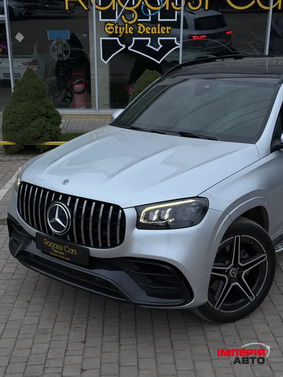 Mercedes-Benz GLS - фото 2
