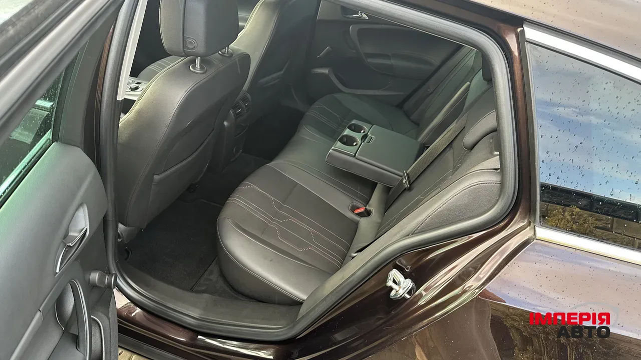 Opel Insignia - фото 32