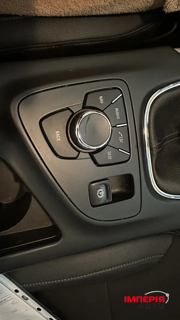 Opel Insignia - фото 24