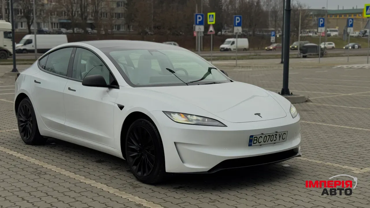 Tesla Model 3 - фото 2