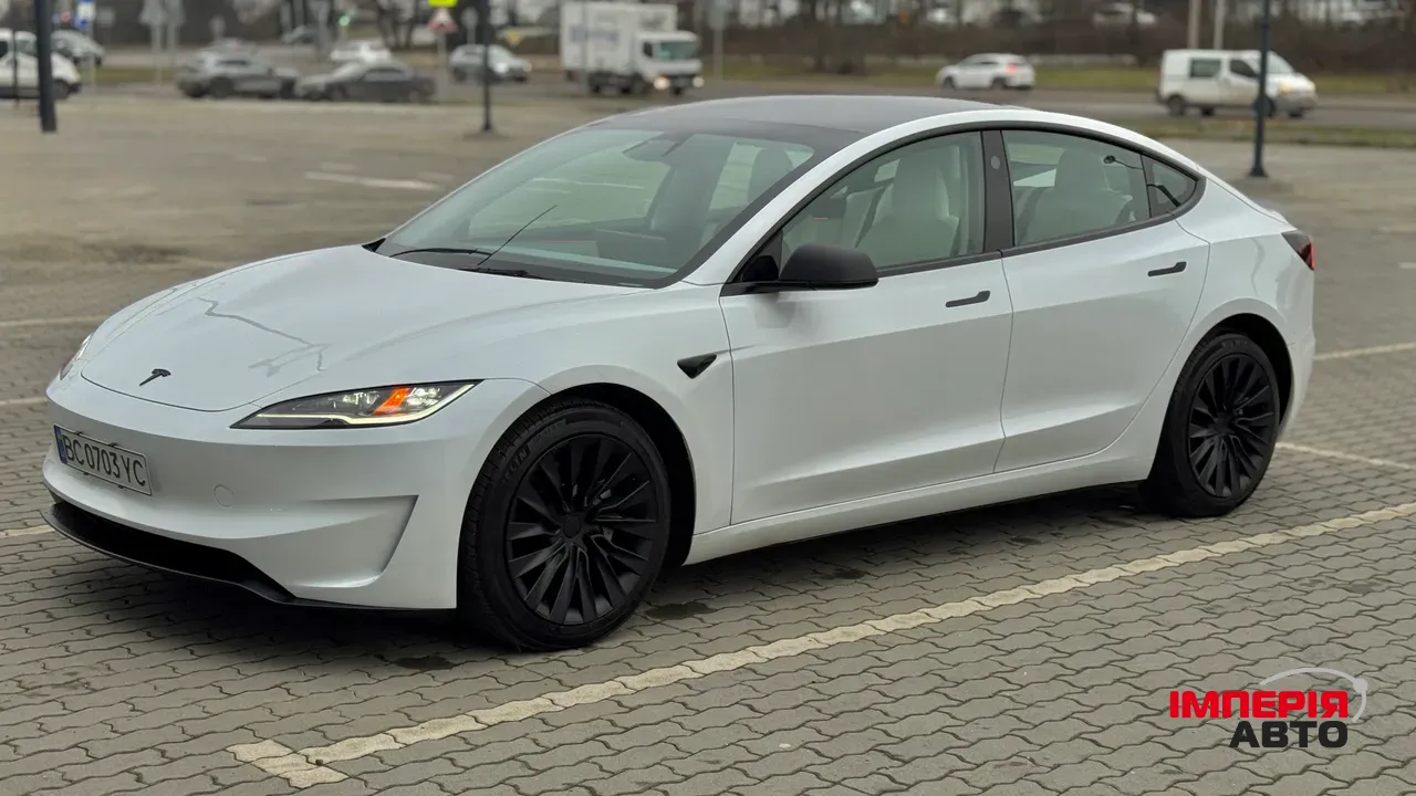 Tesla Model 3 - фото 12