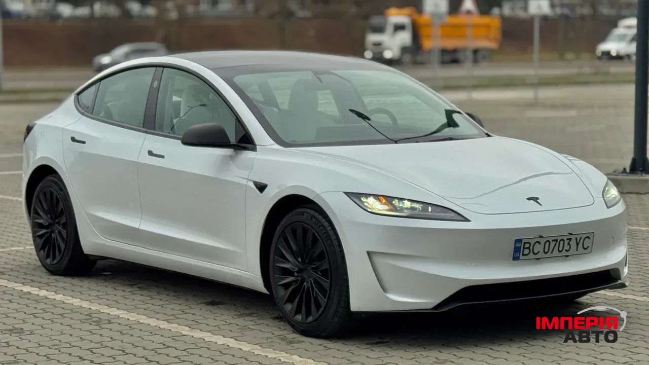 Tesla Model 3 - фото 3