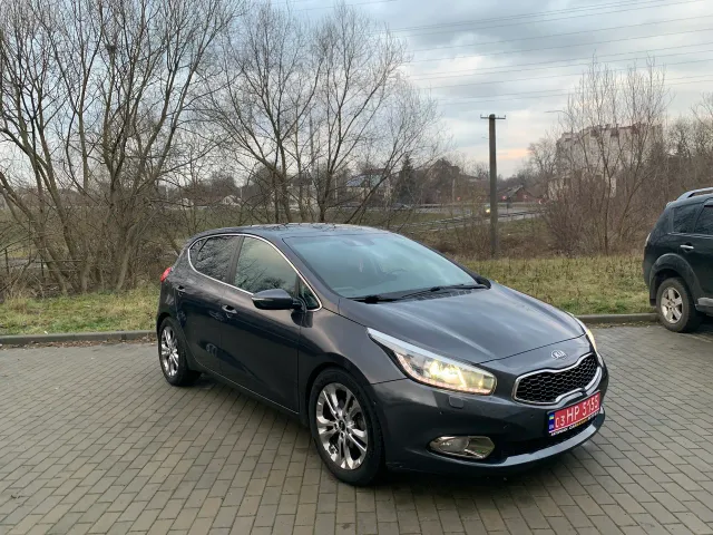 Kia Ceed - фото 2