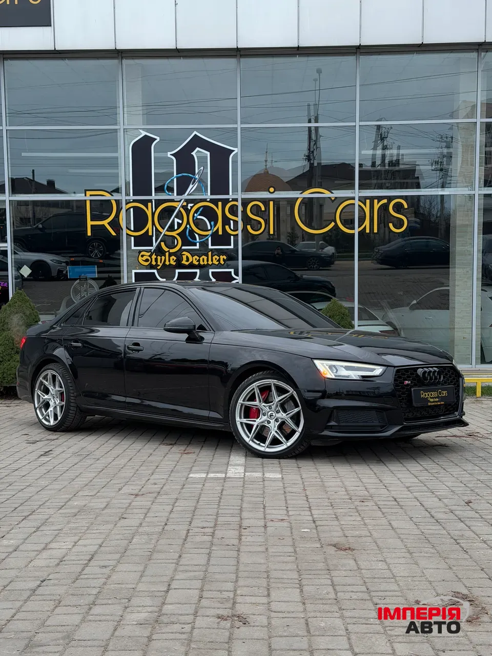 Audi S4 - фото 3