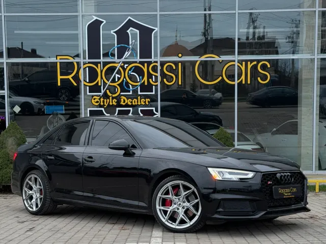 Audi S4 - фото 3