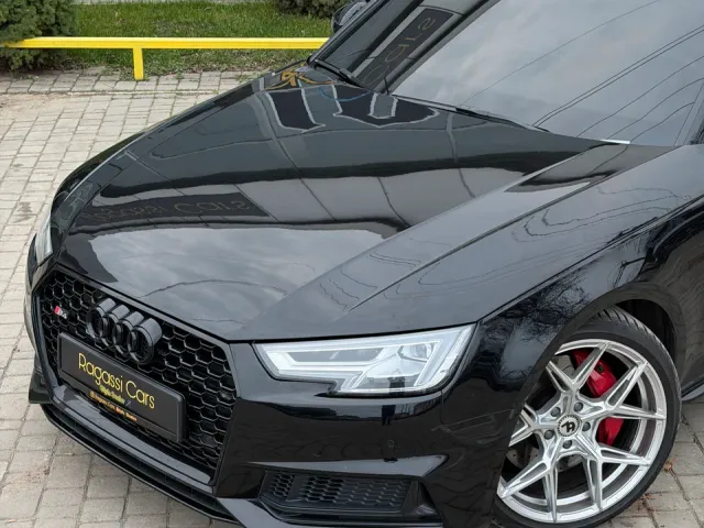Audi S4 - фото 2