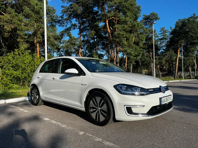 Volkswagen Golf - фото 2