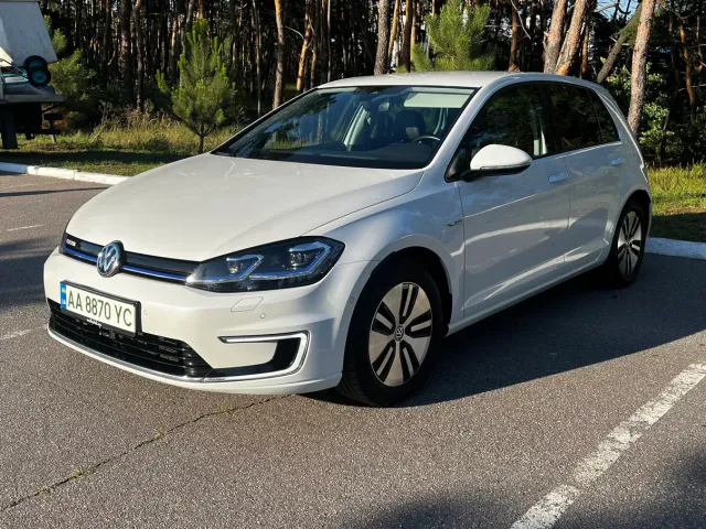 Volkswagen Golf - фото 1