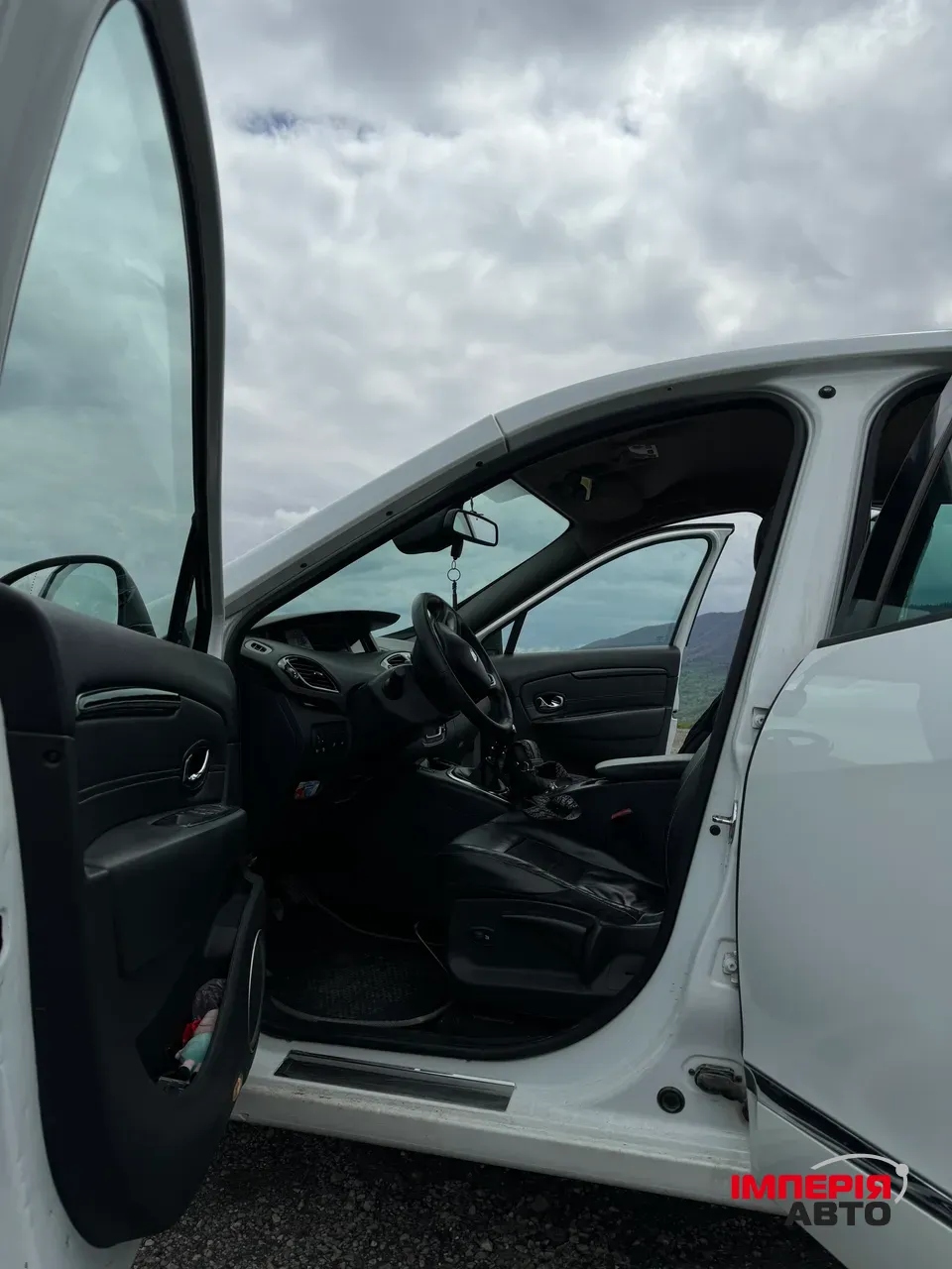 Renault Scenic - фото 5