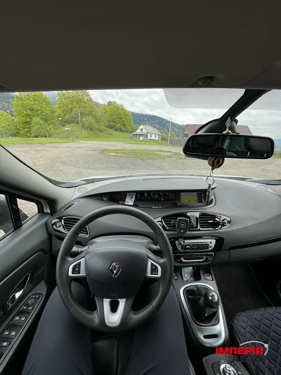 Renault Scenic - фото 13