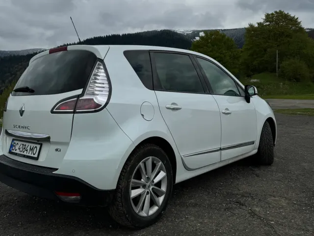Renault Scenic - фото 2