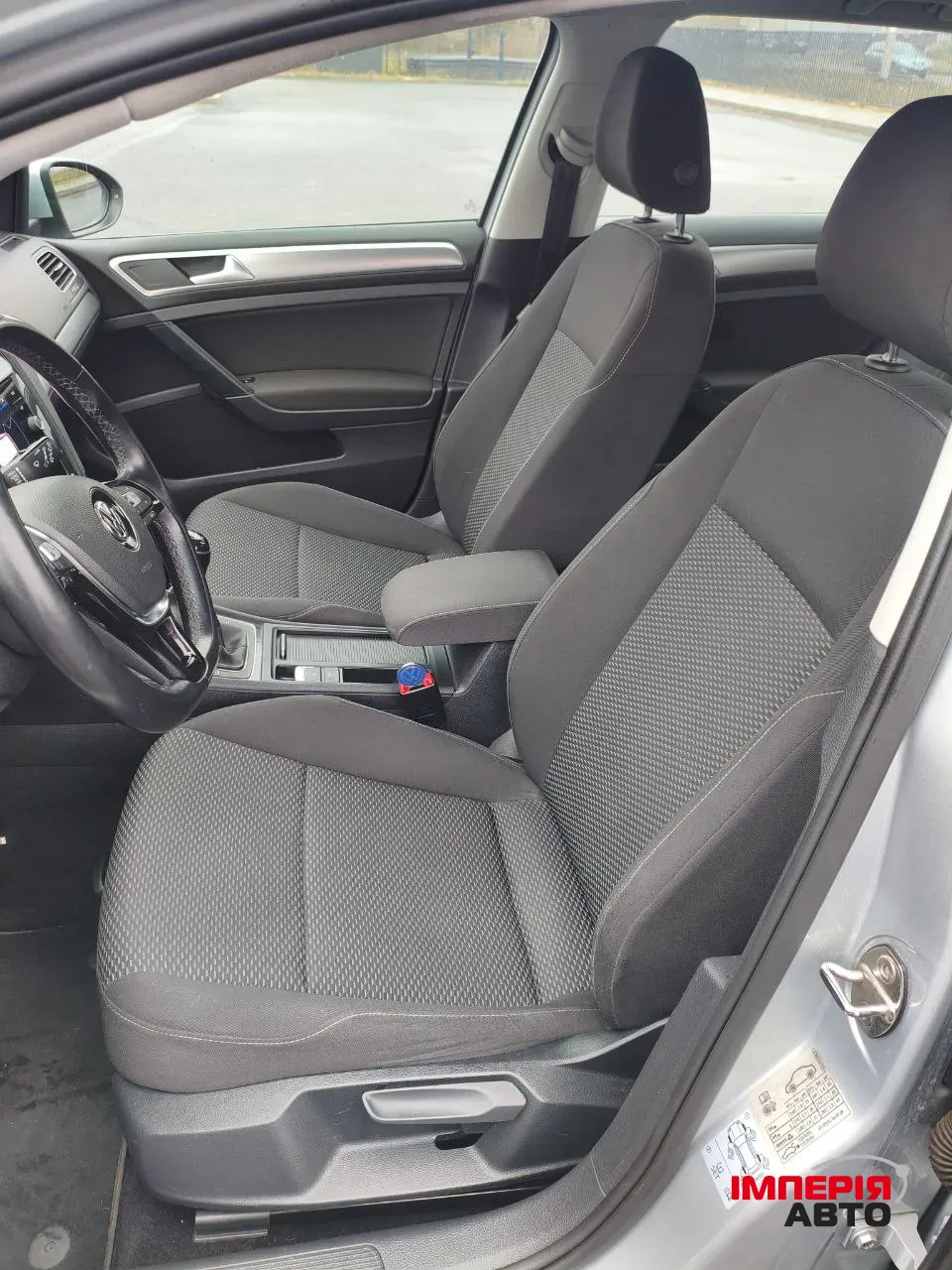 Volkswagen Golf - фото 17