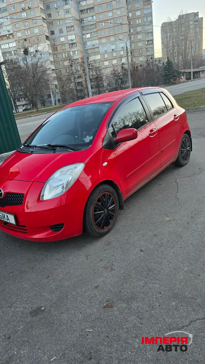Toyota Yaris - фото 3