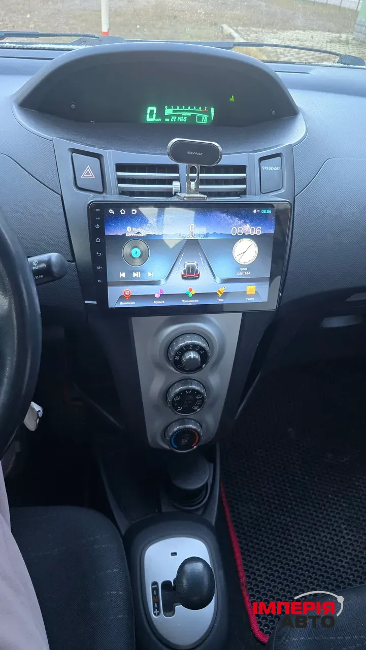 Toyota Yaris - фото 9