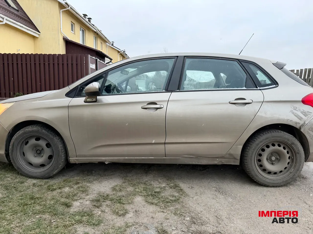 Citroen C4 - фото 4