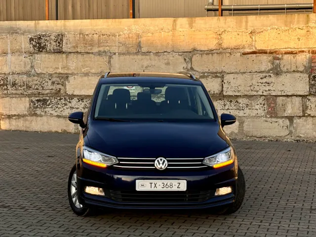 Volkswagen Touran - фото 3