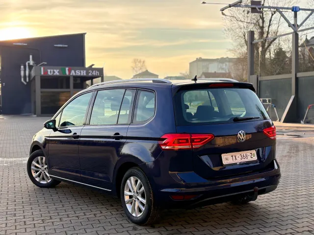 Volkswagen Touran - фото 2