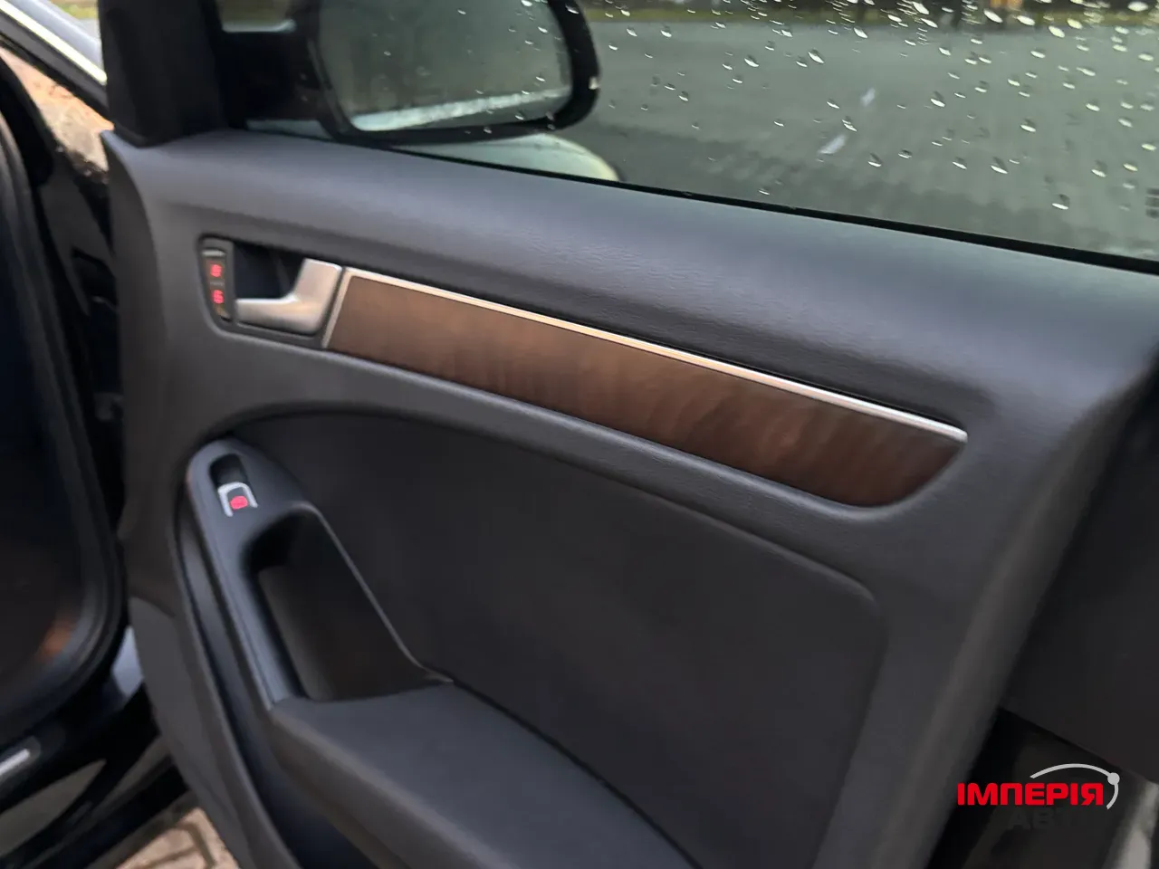 Audi A4 - фото 25